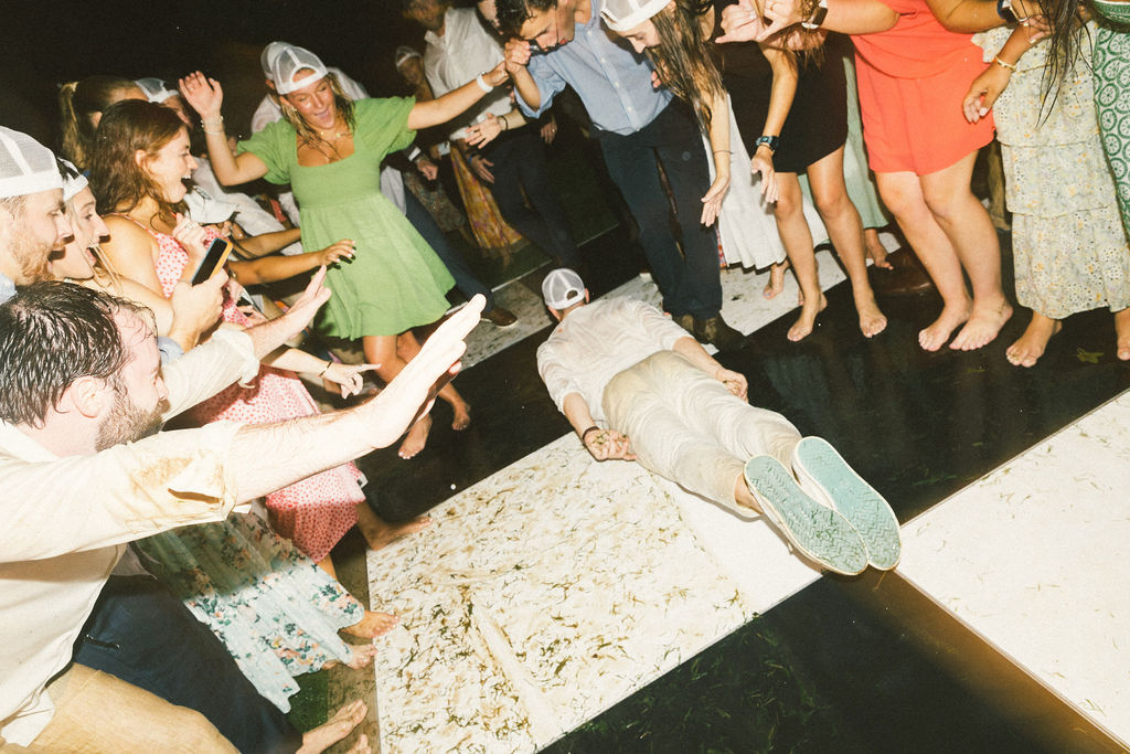 A rainy Rockhurst Farm wedding reception in Alabama