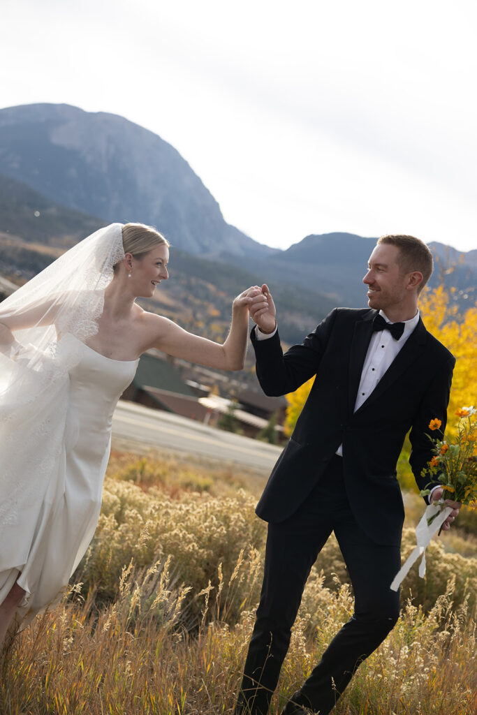 Fall foliage wedding portraits in Silverthorne, Colorado