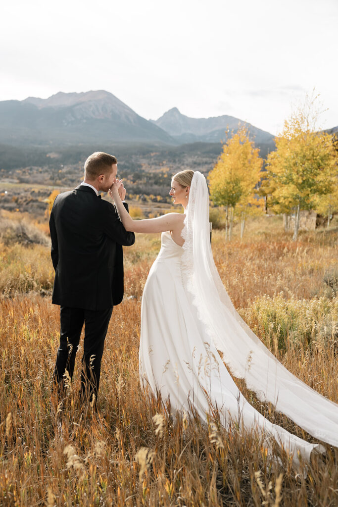Fall foliage wedding portraits in Silverthorne, Colorado
