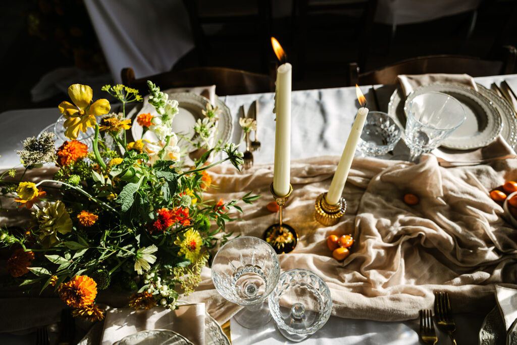 Wedding table settings with fall colors and inspiration